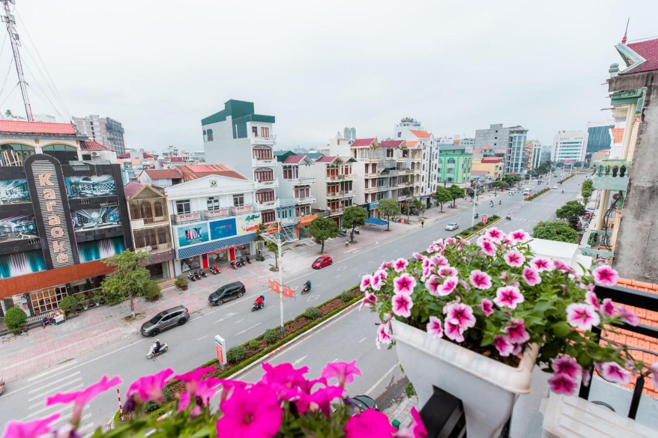 Paradise Hotel Mong Cai Exterior photo